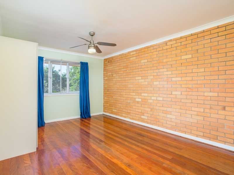 8 Montclair Street, Aspley QLD 4034