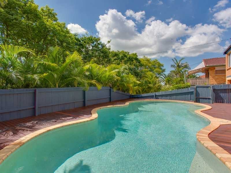 8 Montclair Street, Aspley QLD 4034