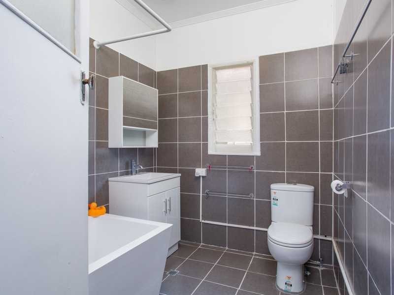 77 Woking Street, Keperra QLD 4054