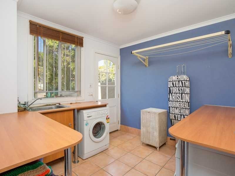 9 Alwyn Street, Stafford Heights QLD 4053