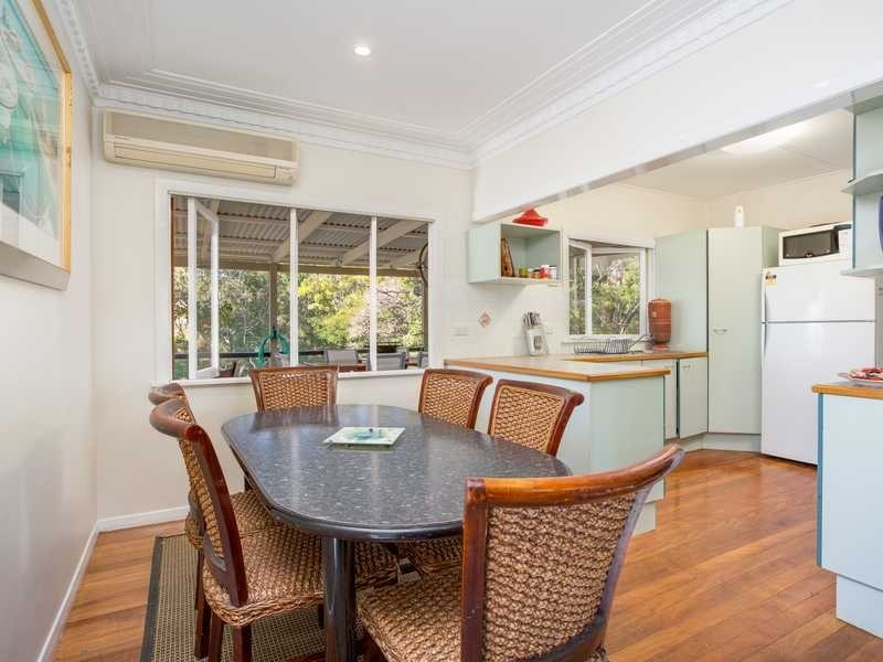 9 Alwyn Street, Stafford Heights QLD 4053