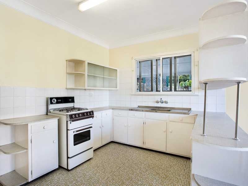 11 Quill Street, Stafford Heights QLD 4053