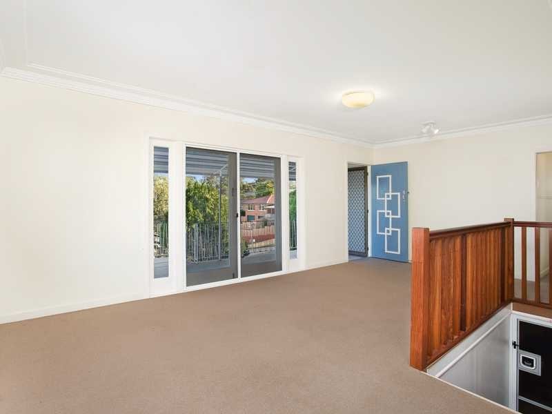 11 Quill Street, Stafford Heights QLD 4053