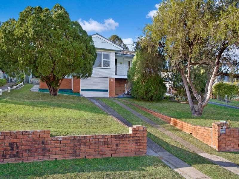 11 Quill Street, Stafford Heights QLD 4053