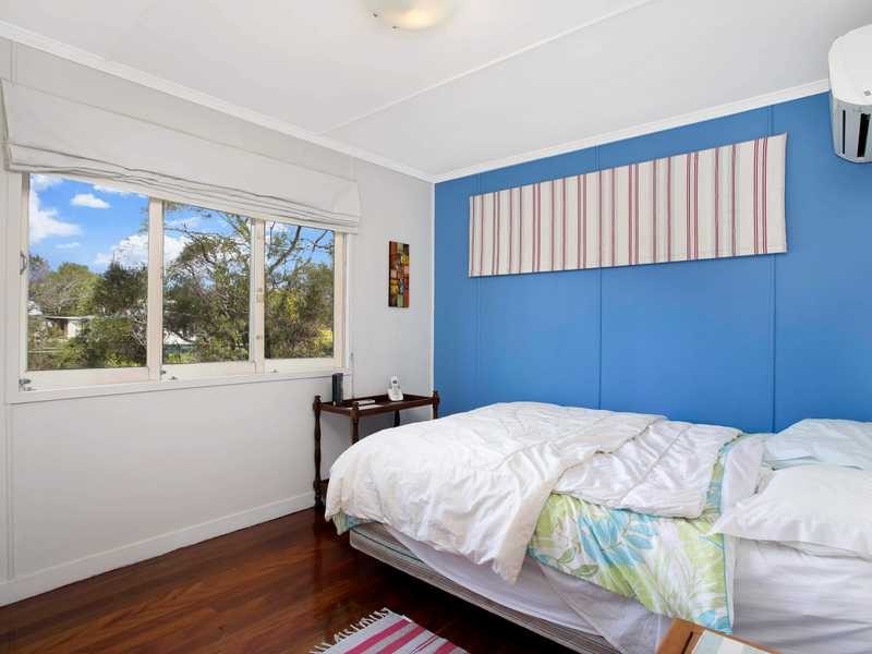 56 Falkirk Street, Stafford Heights QLD 4053