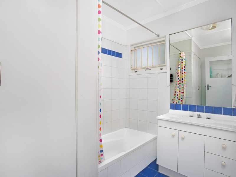 56 Falkirk Street, Stafford Heights QLD 4053