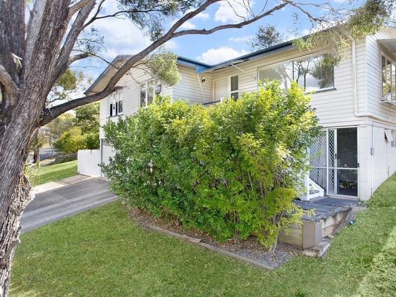 56 Falkirk Street, Stafford Heights QLD 4053