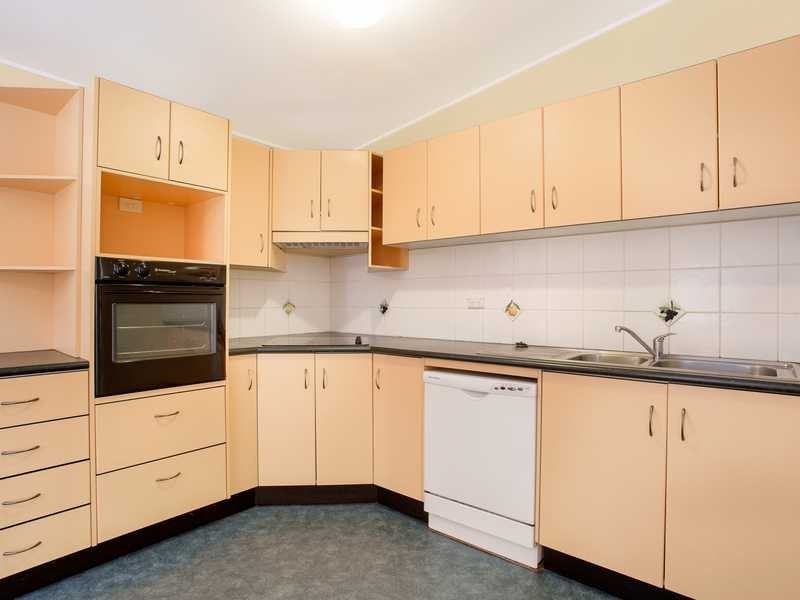 23 Heilbromm Street, Stafford Heights QLD 4053