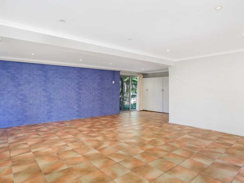 23 Heilbromm Street, Stafford Heights QLD 4053