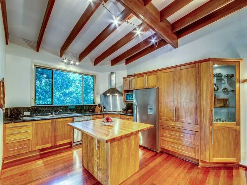 9 Nankin Street, Fig Tree Pocket QLD 4069