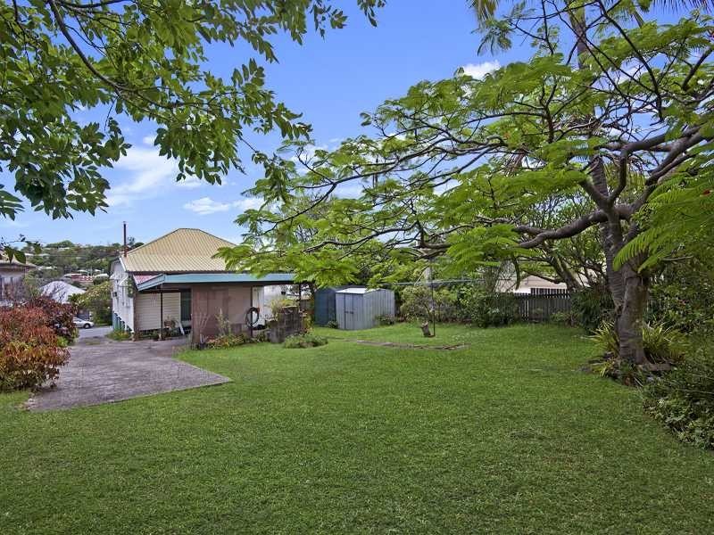 16 Terrace Street, Newmarket QLD 4051