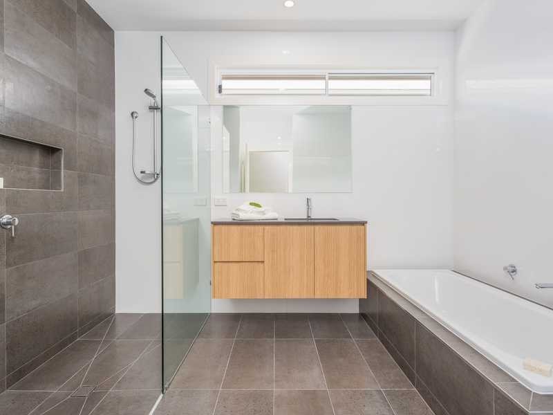 136 Khartoum Street, Gordon Park QLD 4031