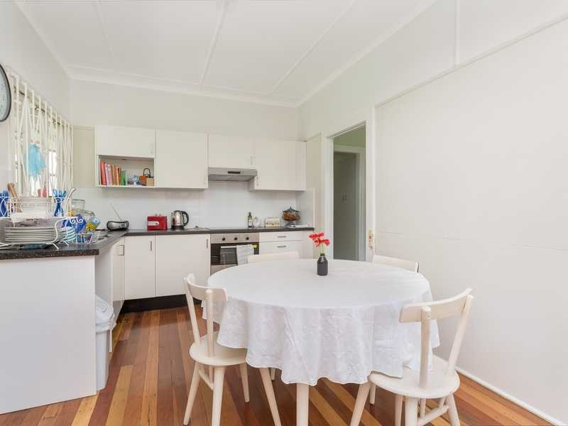 6 Mercer Avenue, Kedron QLD 4031