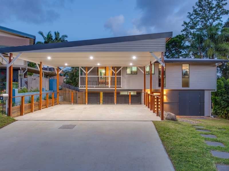 1 Bursaria Court, Everton Hills QLD 4053