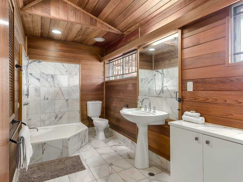 169 Trouts Road, Stafford Heights QLD 4053