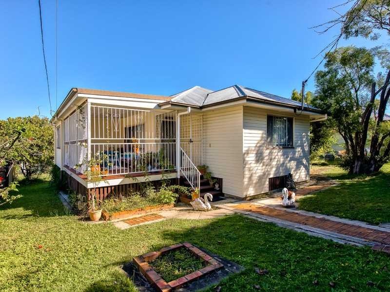 42 Thuruna Street, Stafford QLD 4053