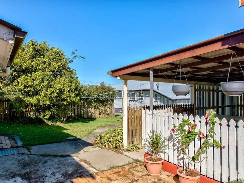 42 Thuruna Street, Stafford QLD 4053