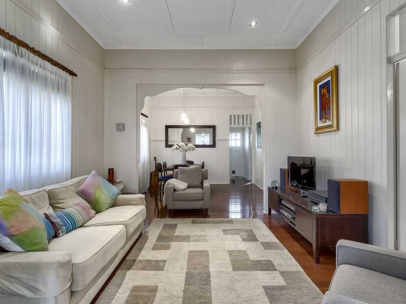 14 Twelfth Ave, Kedron QLD 4031