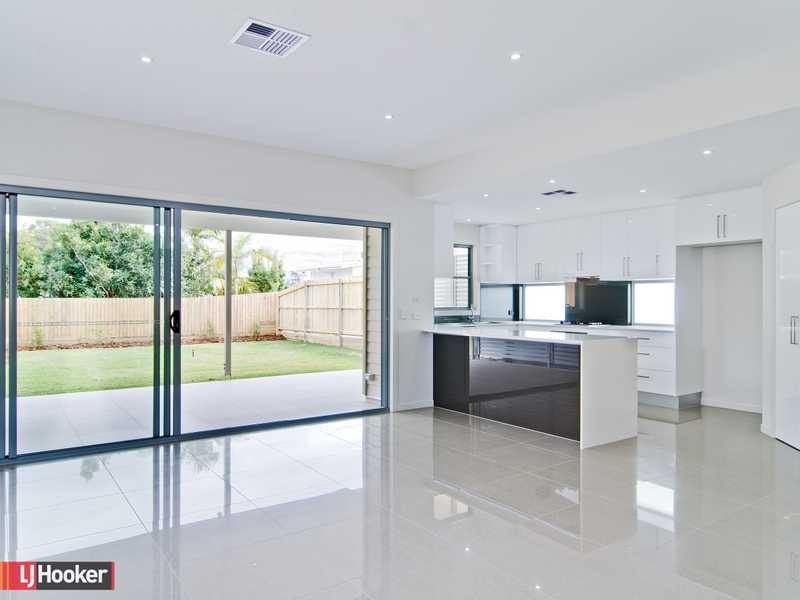 18 Shackleton Street, Kedron QLD 4031