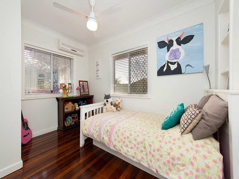 62 Dunedoo Street, Stafford QLD 4053