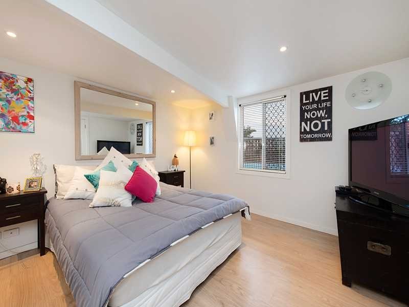 62 Dunedoo Street, Stafford QLD 4053