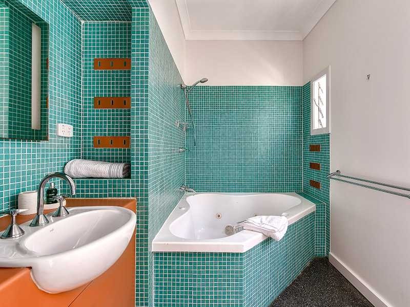 2 Thirteenth Avenue, Kedron QLD 4031