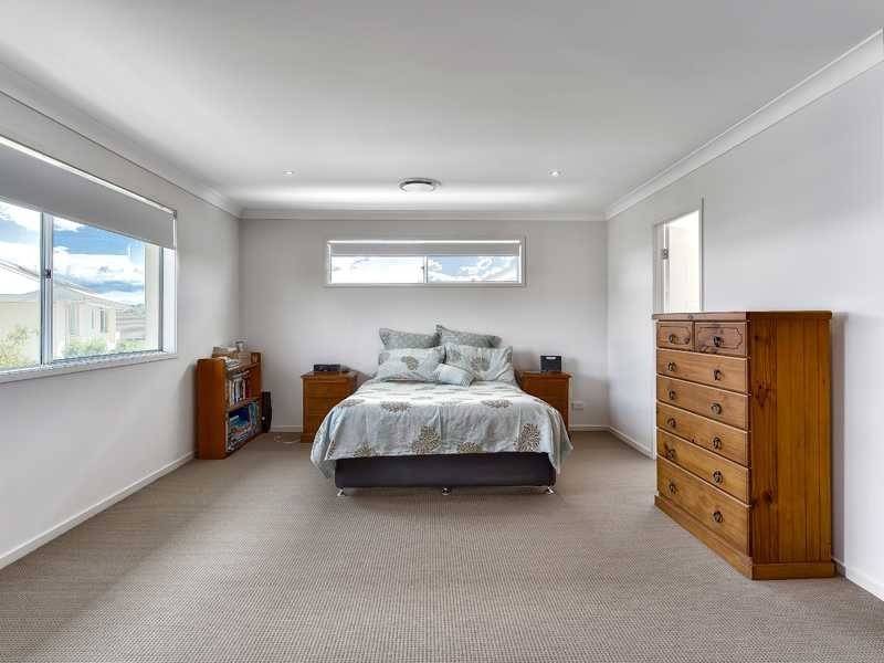 21 Petrie Crescent, Aspley QLD 4034