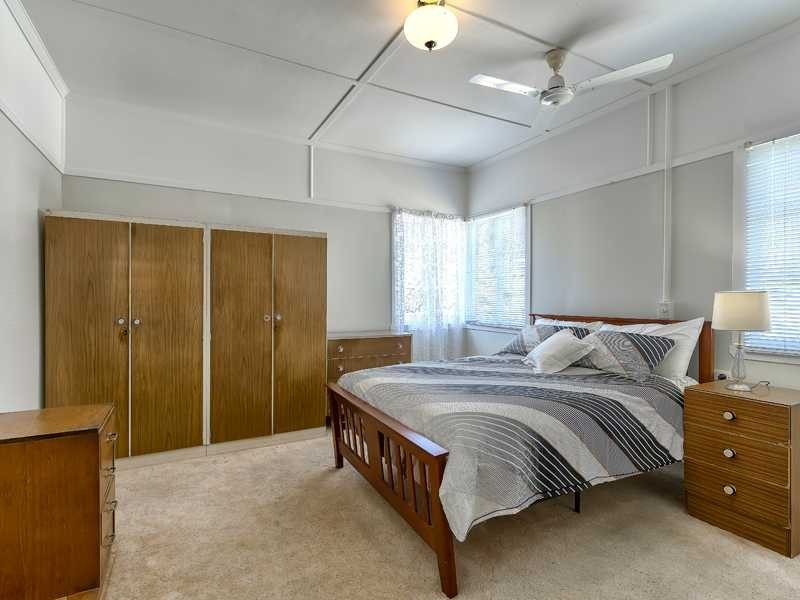 26 Kidgell Street, Stafford QLD 4053