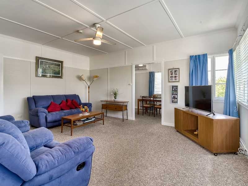 26 Kidgell Street, Stafford QLD 4053