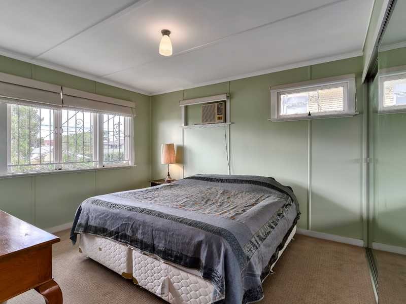 39 Castling Street, Stafford QLD 4053