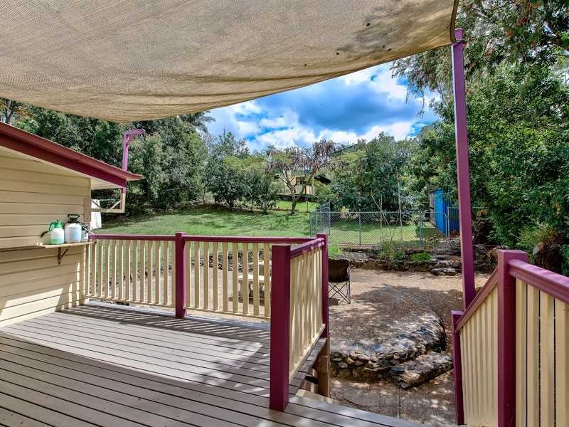 39 Castling Street, Stafford QLD 4053