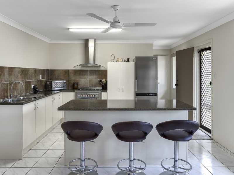 33 Carlyle Road, Boondall QLD 4034