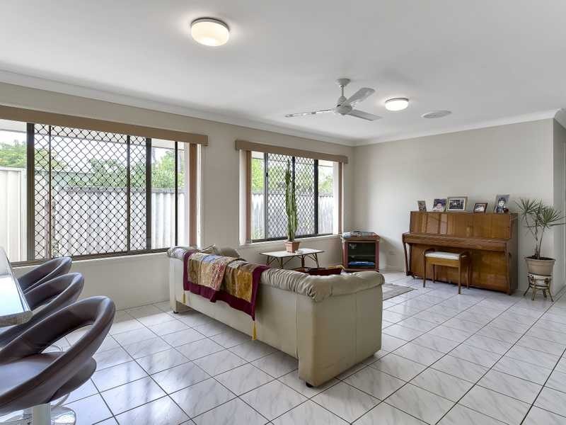 33 Carlyle Road, Boondall QLD 4034