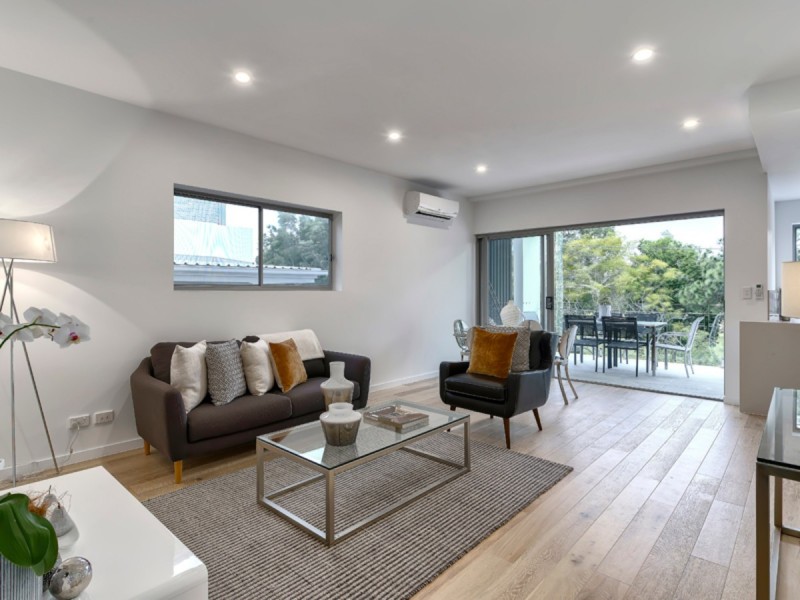 6 Mercer Avenue, Kedron QLD 4031