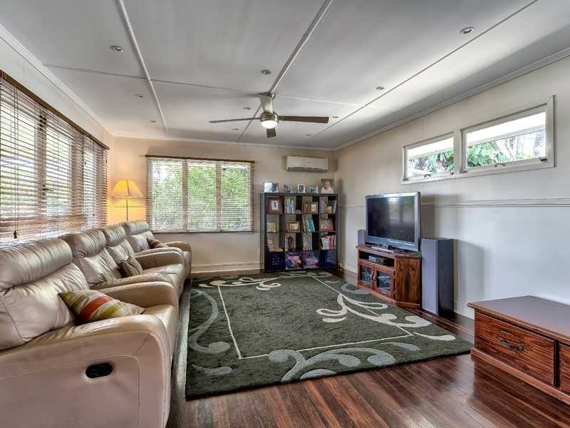 198 Appleby Road, Stafford Heights QLD 4053