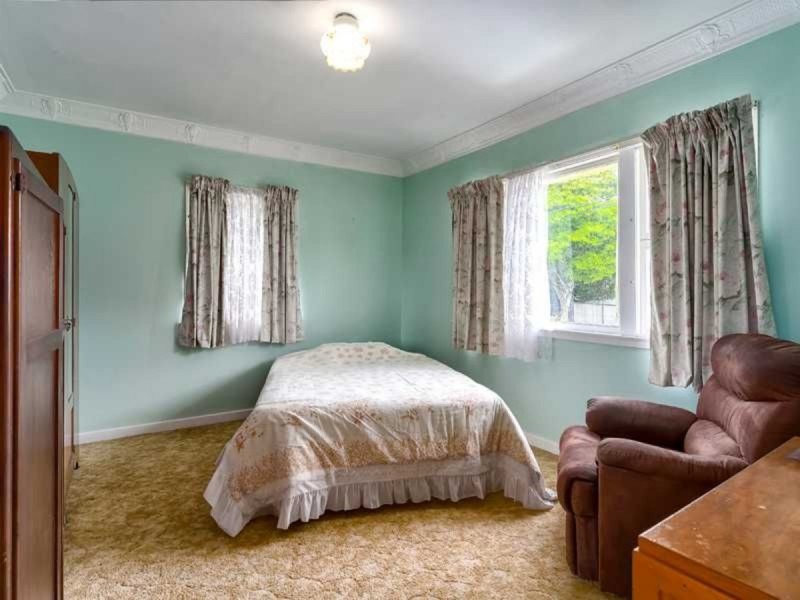 15 Kanangra Street, Stafford QLD 4053