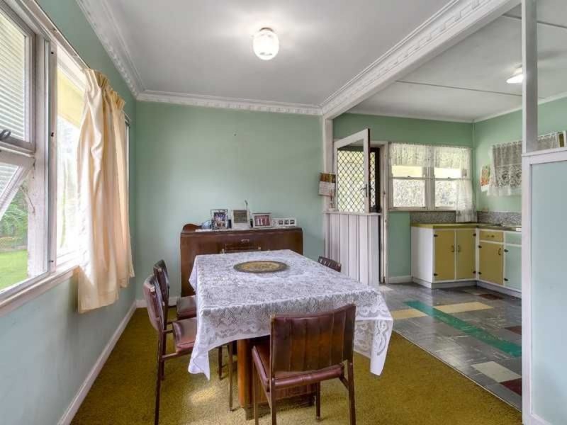 15 Kanangra Street, Stafford QLD 4053