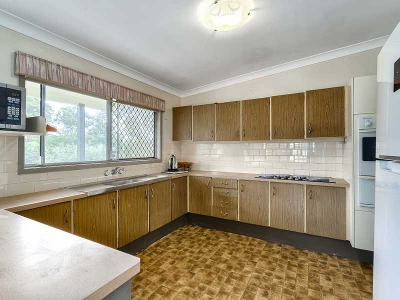 31 Redgrave Street, Stafford Heights QLD 4053