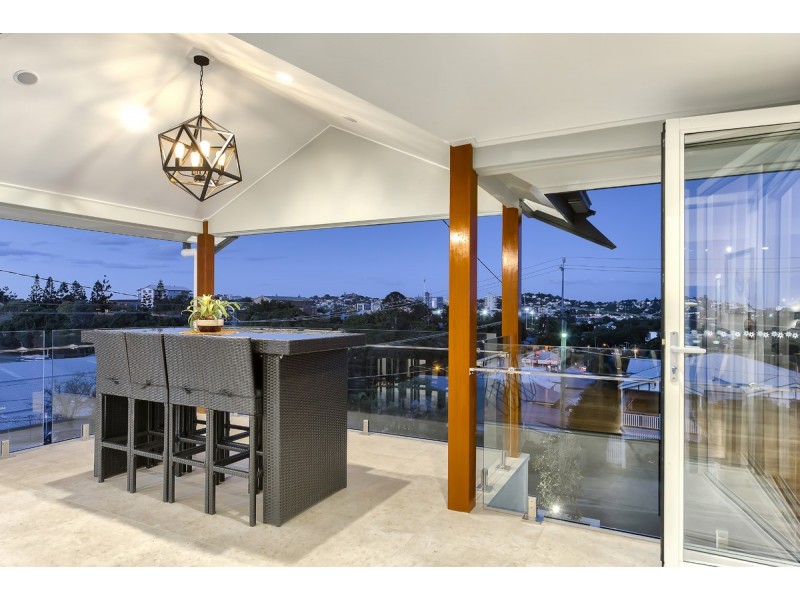 5 Hooker Street, Windsor QLD 4030