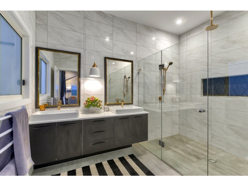 5 Hooker Street, Windsor QLD 4030