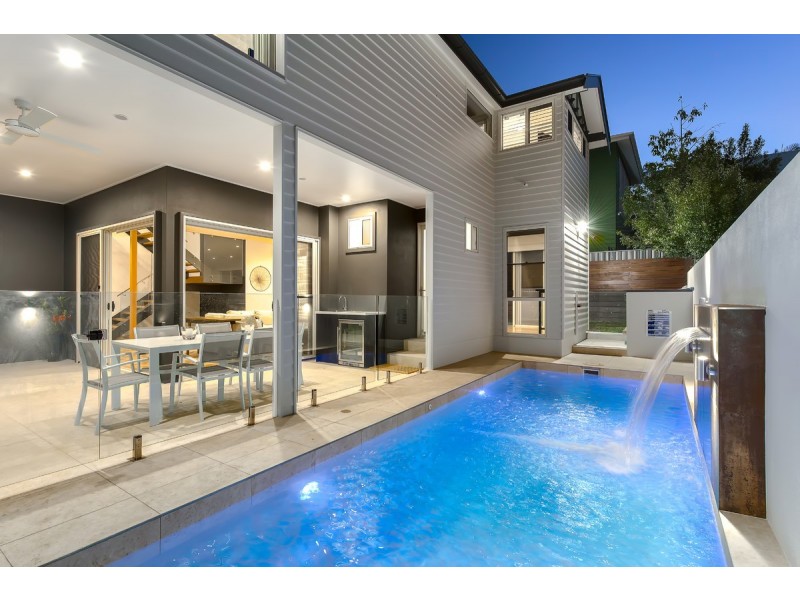 5 Hooker Street, Windsor QLD 4030