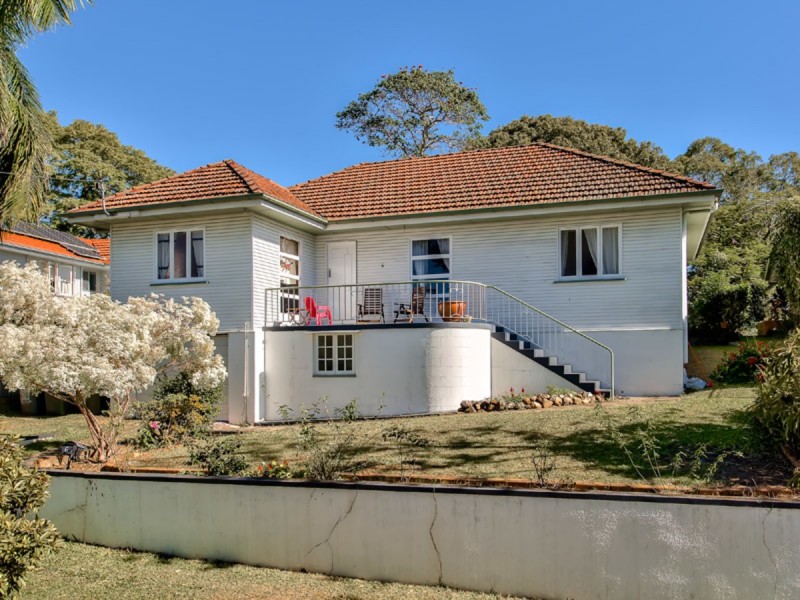 6 Mumbil Street, Stafford Heights QLD 4053