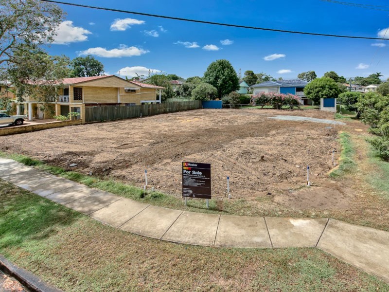 5 Mcqueen Street, Stafford Heights QLD 4053