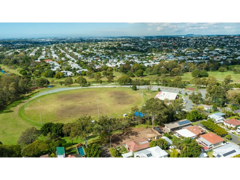 75 Eighth Avenue, Kedron QLD 4031