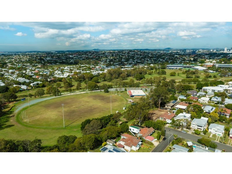 75 Eighth Avenue, Kedron QLD 4031