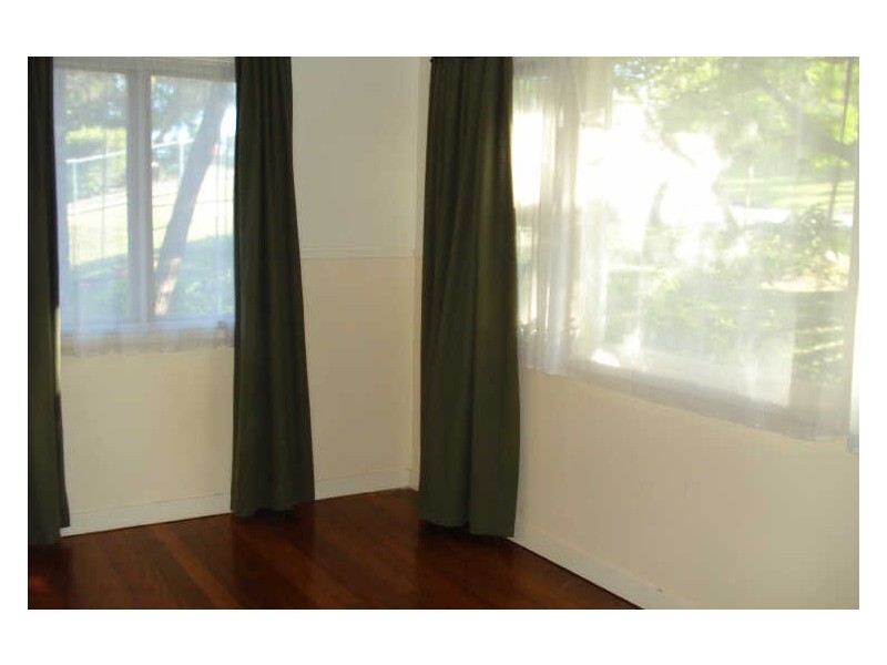 20 Normanton Street, Stafford Heights QLD 4053