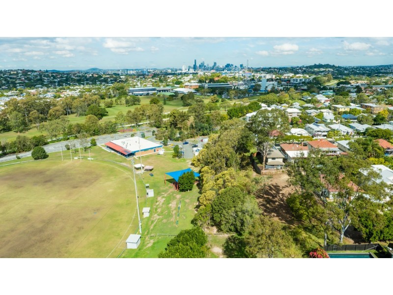 75 Eighth Avenue, Kedron QLD 4031