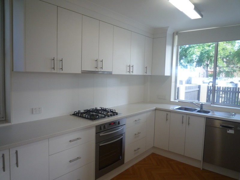 1/36 Scott Road, Herston QLD 4006