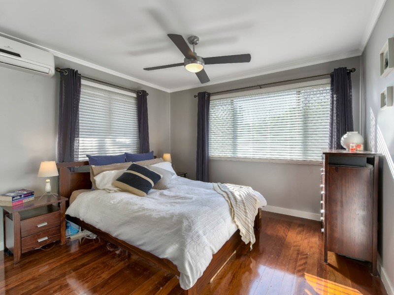 34 Kingaroy Street, Stafford Heights QLD 4053