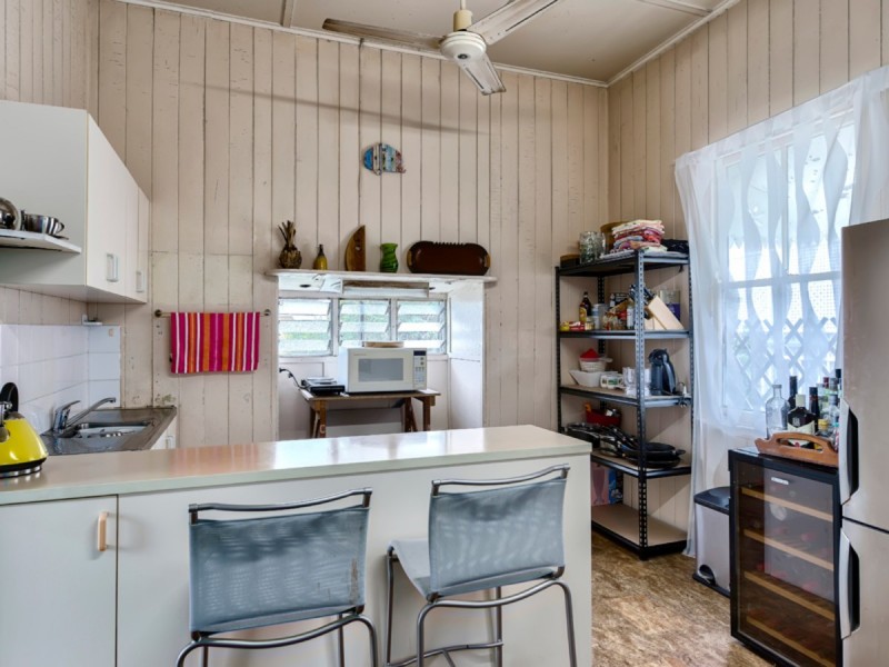 10 Wride Street, Wooloowin QLD 4030